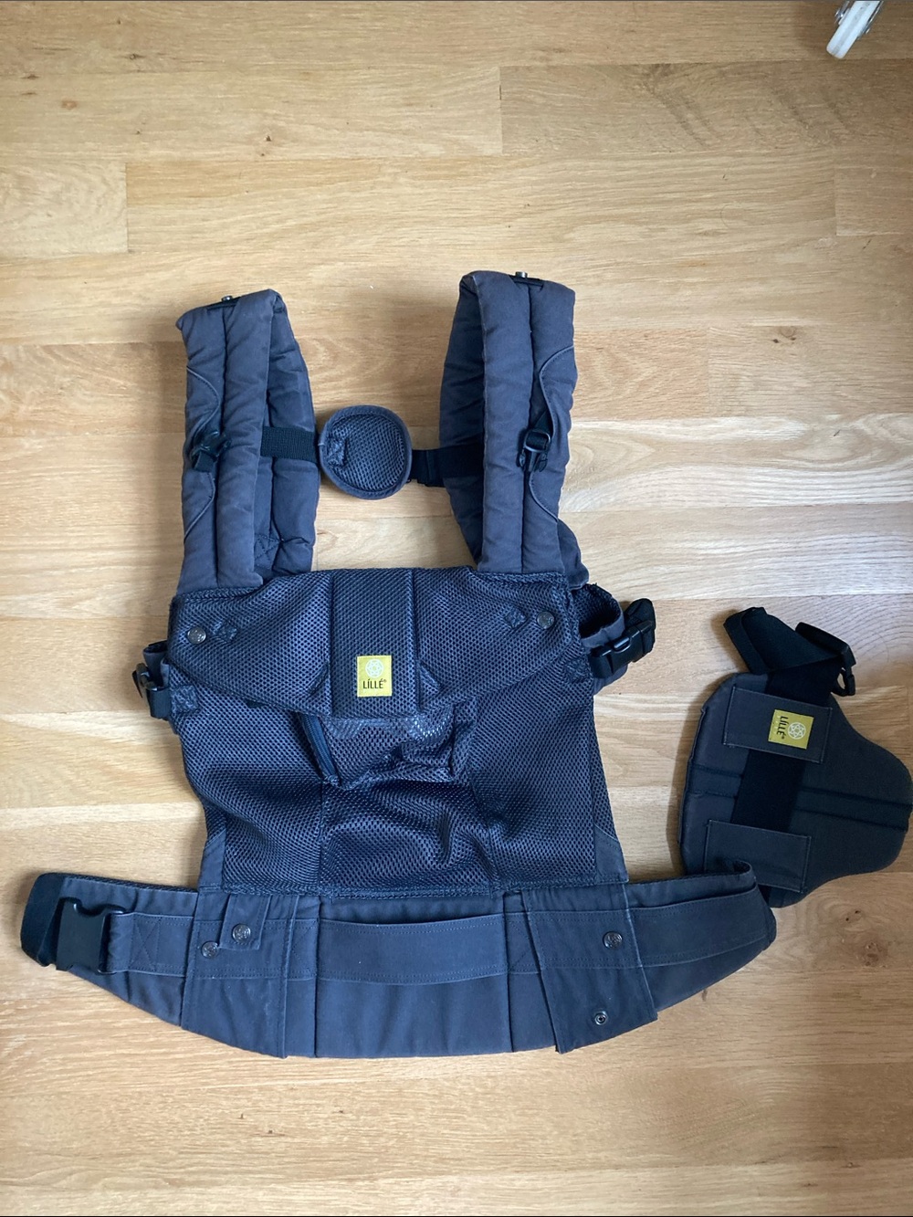 LÍLLÉbaby Charcoal Gray Toddler Carrier - Breathable Ergonomic Kids Carrier